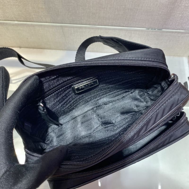 Pra*a waist chest packs